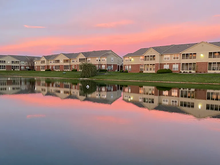 Sunrise on the pond