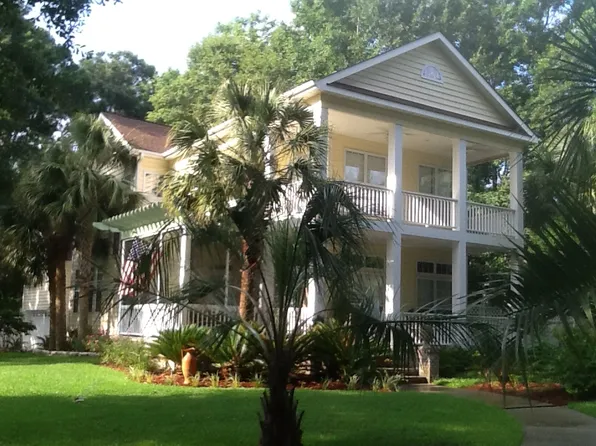 10240 Croft Pointe Rd SE, Leland, NC 28451