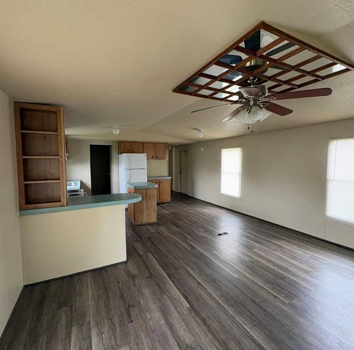 2 bed, 2.0 bath, 1036 sqft, $1,000 — Photo 4
