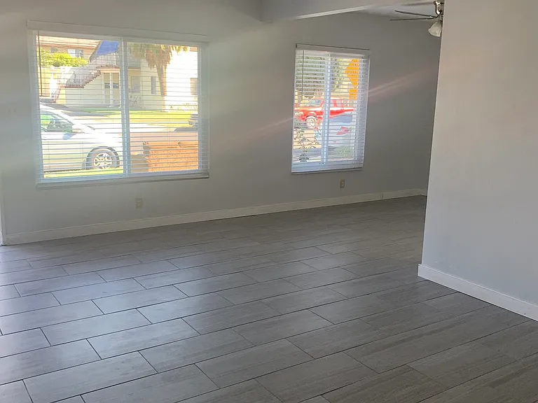 502 E Hurst St #B — Photo 5
