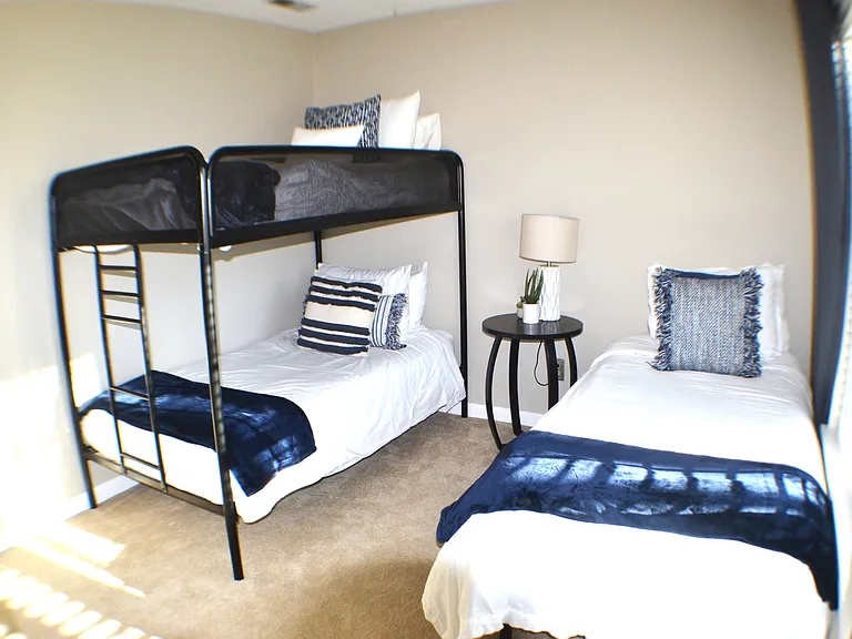 30 E Quail Wood Ln — Photo 13