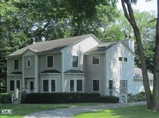 37 Richmond Dr, Darien, CT 06820
