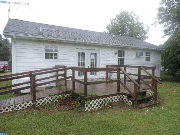 3rd image of 4097 Elmer Dr