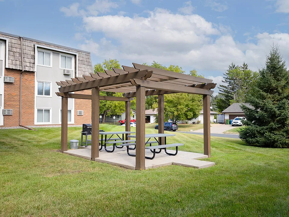 Pike Lake Apartments