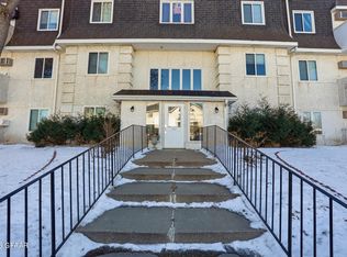 815 Duke Dr APT 310, Grand Forks, ND 58201