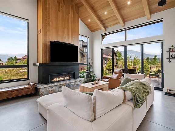 5th image of 127 Telluride Court
