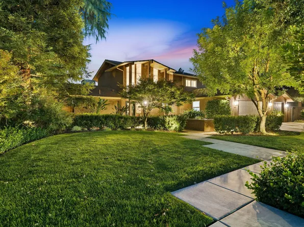 2829 W Crescent Court, Visalia, CA 93291
