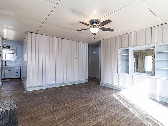 5th image of 500 W Monroe Ave