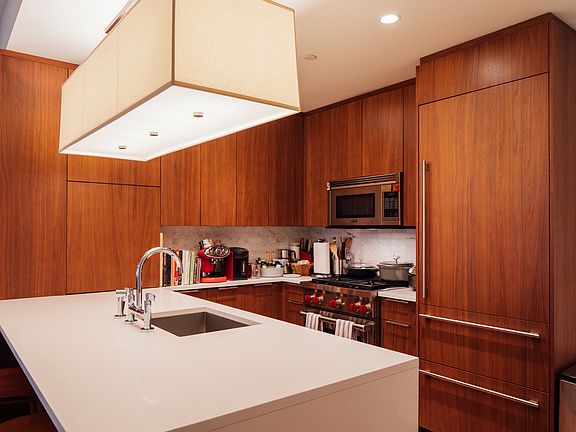 5th image of 456 Washington St #6F
