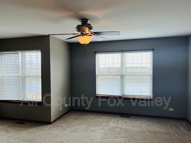 1850 Waverly Way — Photo 14