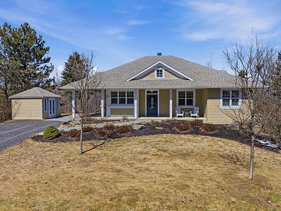 1st image of 24 Rue Rosedale Bay