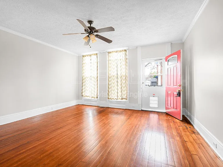 1014 Goss Ave — Photo 15