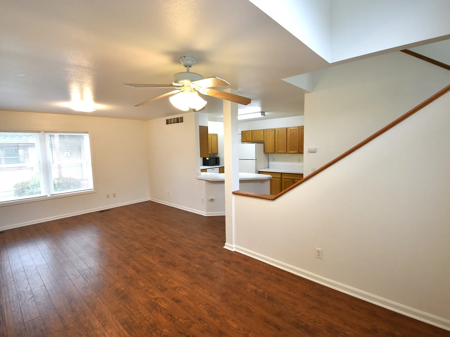 4 bed, 2379 sqft, $3,500 — Photo 3