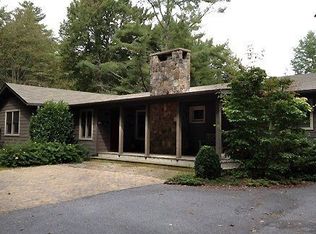 214 Rolling Acres Dr, Highlands, NC 28741