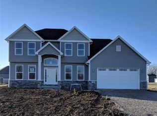 901 Timmer Wood Ct, Waterville, OH 43566