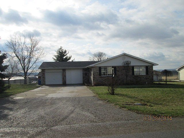 1st image of 64 Climer Ln