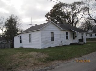 112 W 7th St, Danville, IL 61832