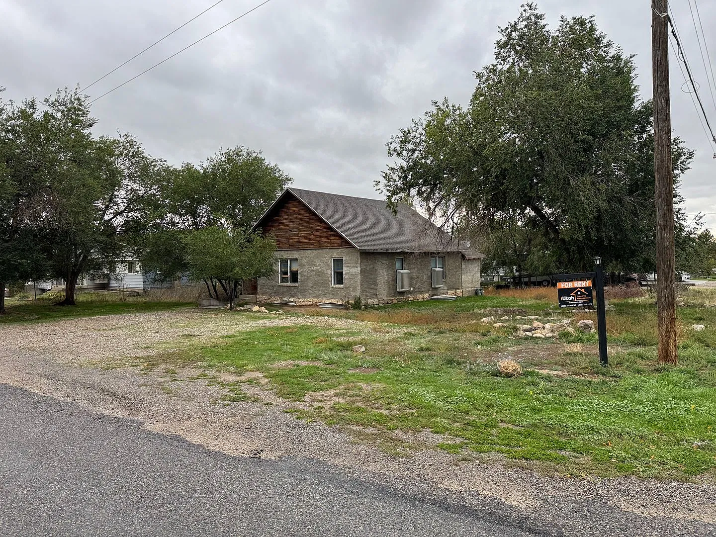 295 E — Photo 1