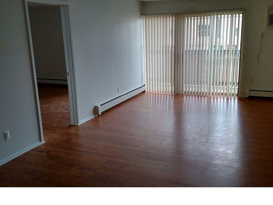 South Reo Apartments 2920 S Washington Ave Lansing MI Zillow
