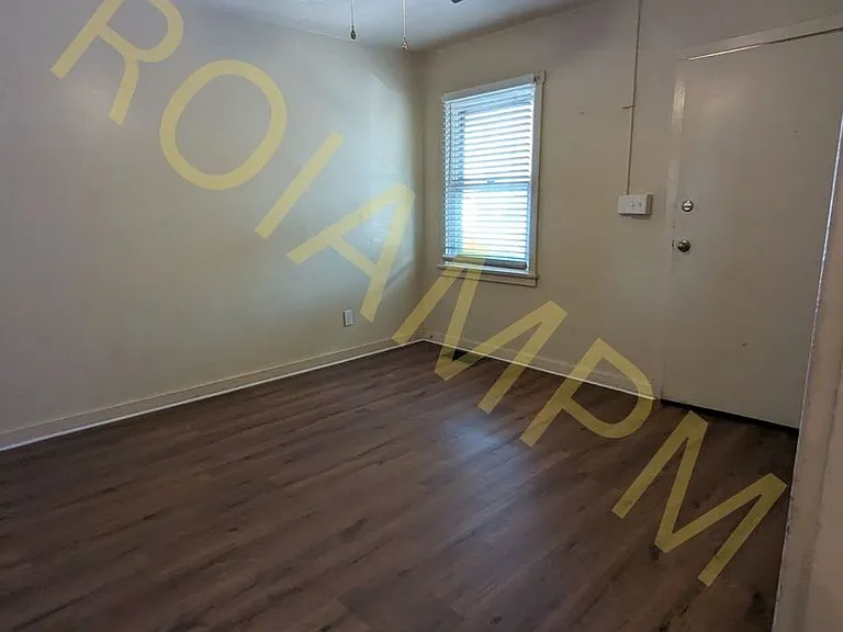247 Idaho St E — Photo 3