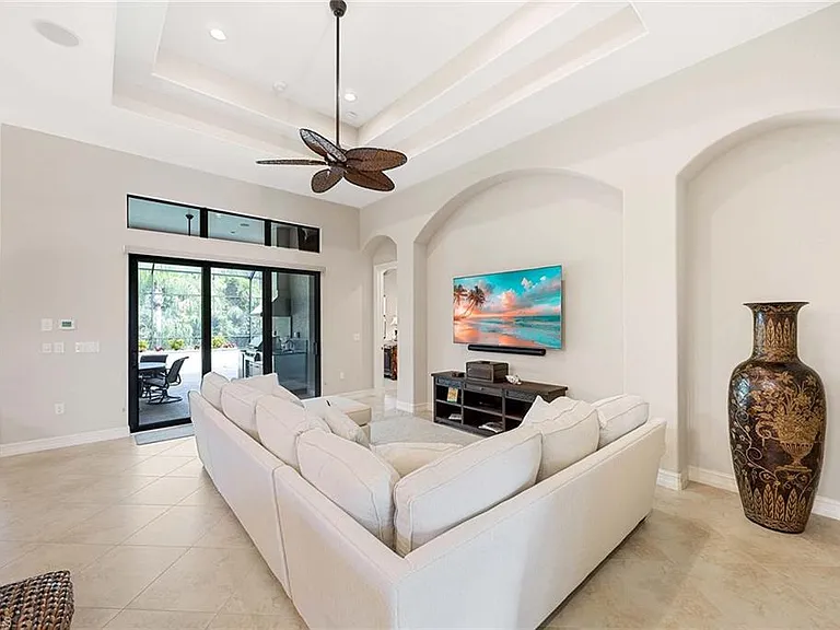 6255 Brunello Ln — Photo 6