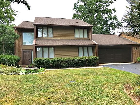 2nd image of 117 Deer Run Ln