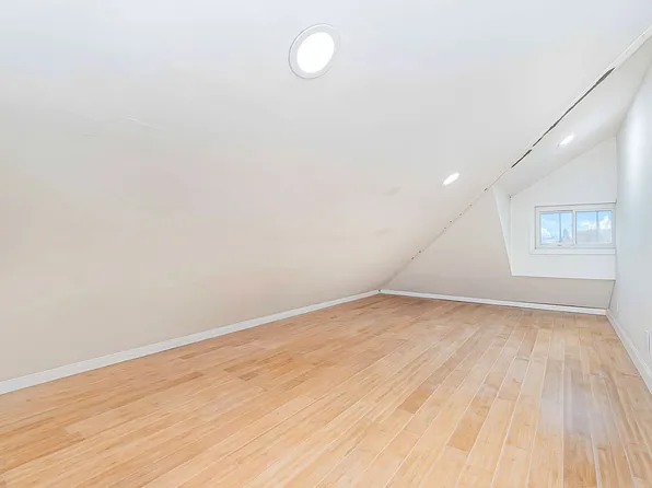 617 East 52nd Street image 21 of 22