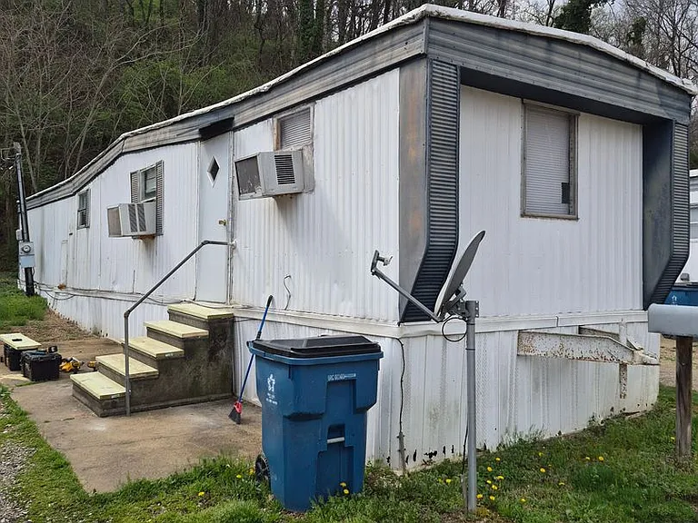 827 Signal Mountain Rd — Photo 3