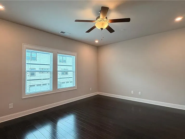 1012 Knoxboro Ln — Photo 15