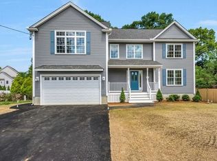 22 Boyd Rd, Woburn, MA 01801