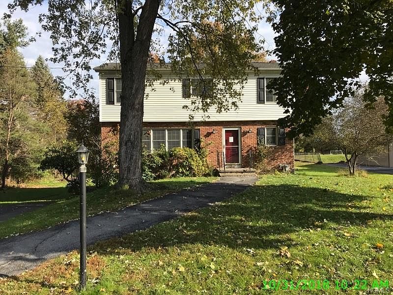 1st image of 2 Fleetwood Dr