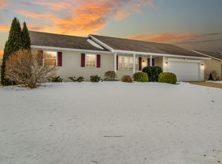 3154 Eastbreeze Ln, Green Bay, WI 54311