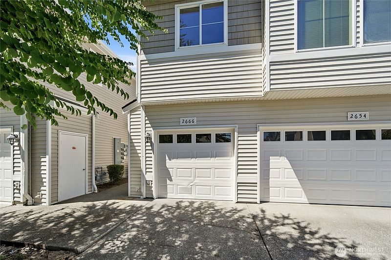 2nd image of 2666 Hamiliton Avenue
