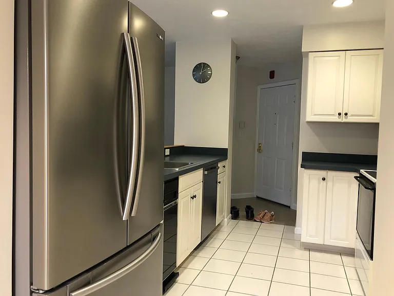 665 Lowell St #61 — Photo 7