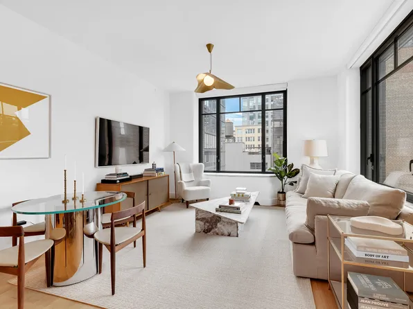 110 Charlton Street image 1 of 9