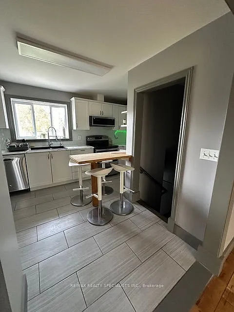 3 bed, $2,500 — Photo 4