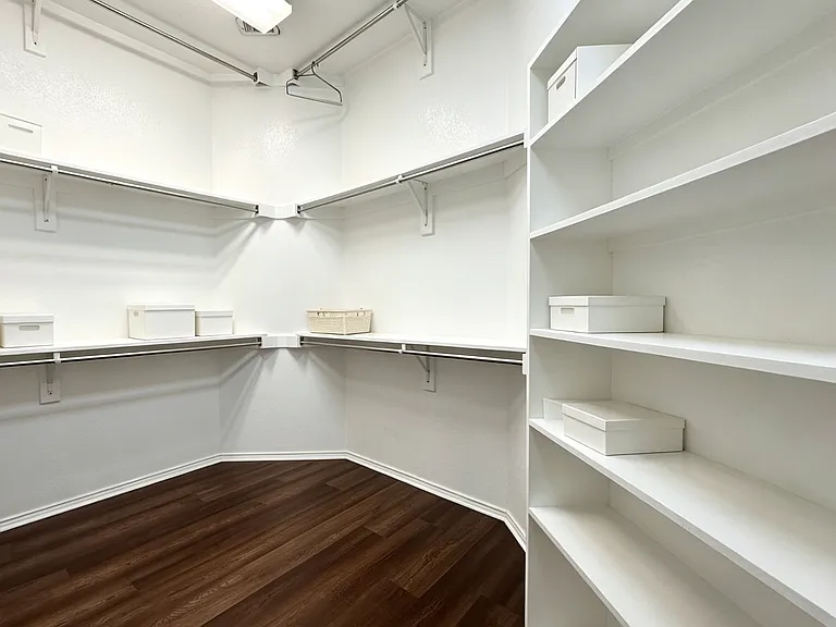 2829 Dunbar Dr — Photo 12