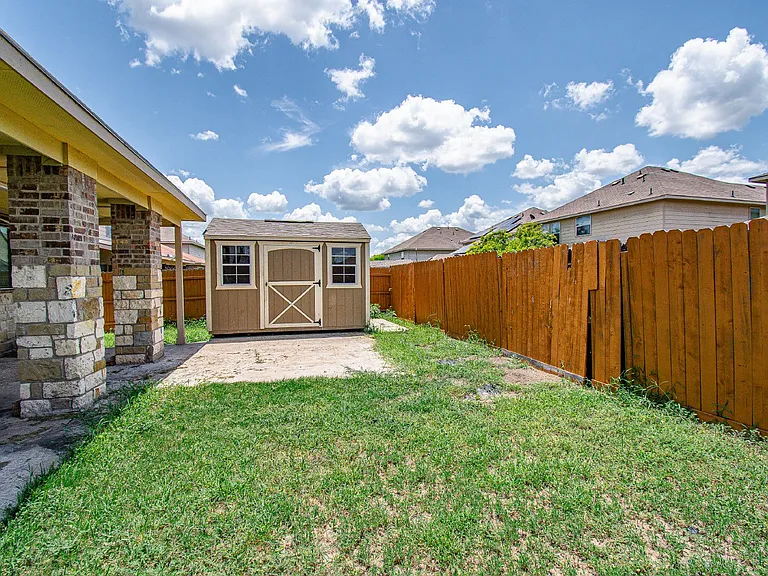 9007 Sandyford Ct — Photo 27