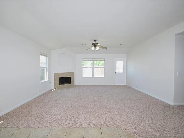 2826 Foster Hill Dr — Photo 8