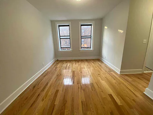 Rented by Queens Apartments Realty LLC | media 11