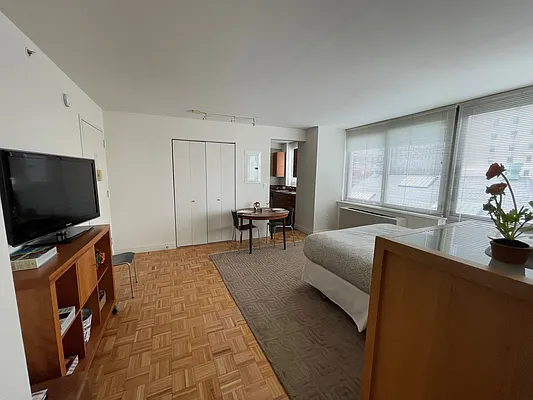 Rented by Carnegie Hill Place | media 18