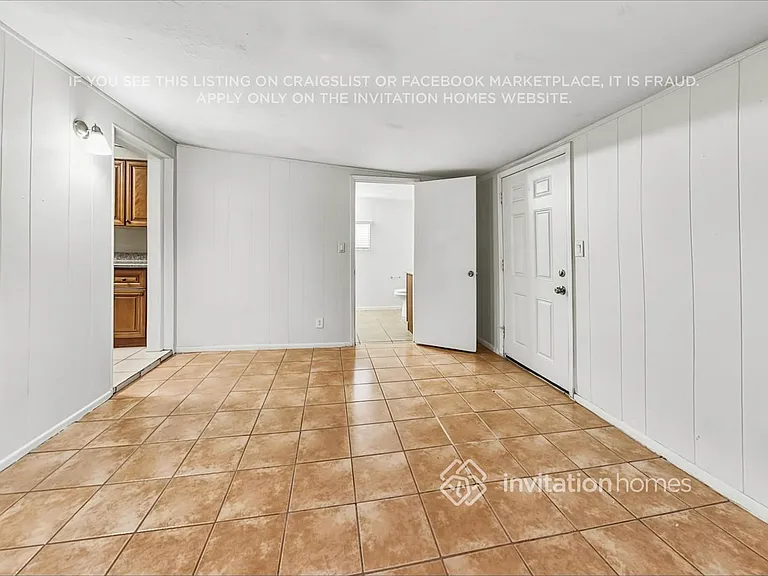 449 S Stewart — Photo 5