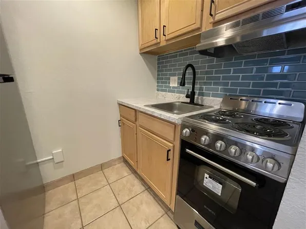 Remodeled, Top End UNM Area Studio Apts. in Great Community