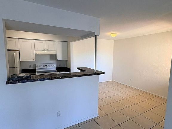 2nd image of 2905 Winkler Ave APT 718
