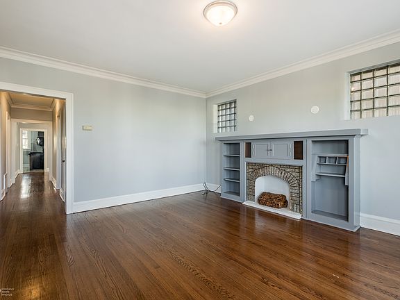 4th image of 4815 W Drummond Pl APT 1