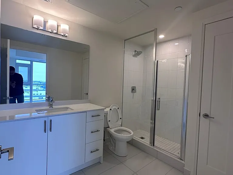 8960 Jane St #709 — Photo 17