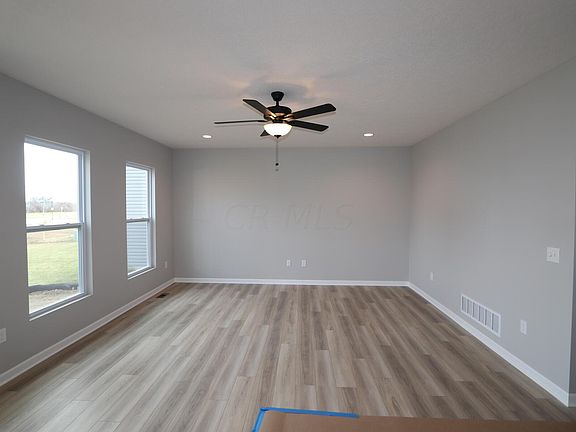 5th image of 98 Sienna Glenn Dr