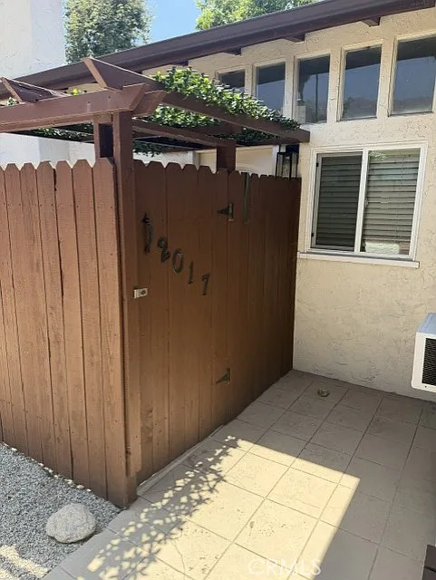 2 bed, 950 sqft, $2,550 — Photo 4
