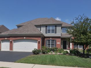 39W280 Sheldon Ln, Geneva, IL 60134