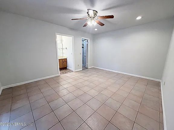4th image of 2440 Longwood St